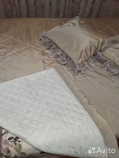 Покрывало на кровать