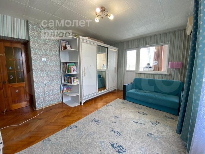 2-к. квартира, 43,7 м², 1/9 эт.