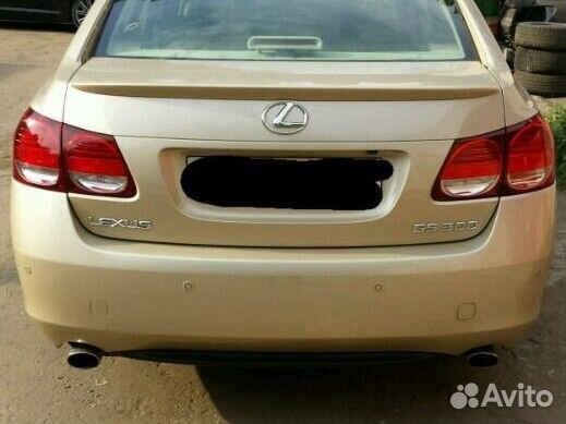 Lexus GS300 фонари в крышку багажника