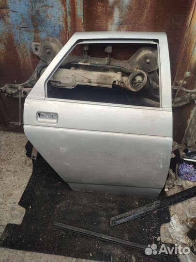 Дверь задняя правая приора 2
