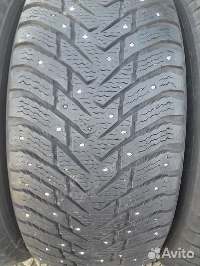 Nokian Tyres Hakkapeliitta 8 SUV 285/60 R18 116T