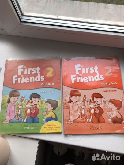 Учебник и рабочая тетрадь First Friends 2 Oxford