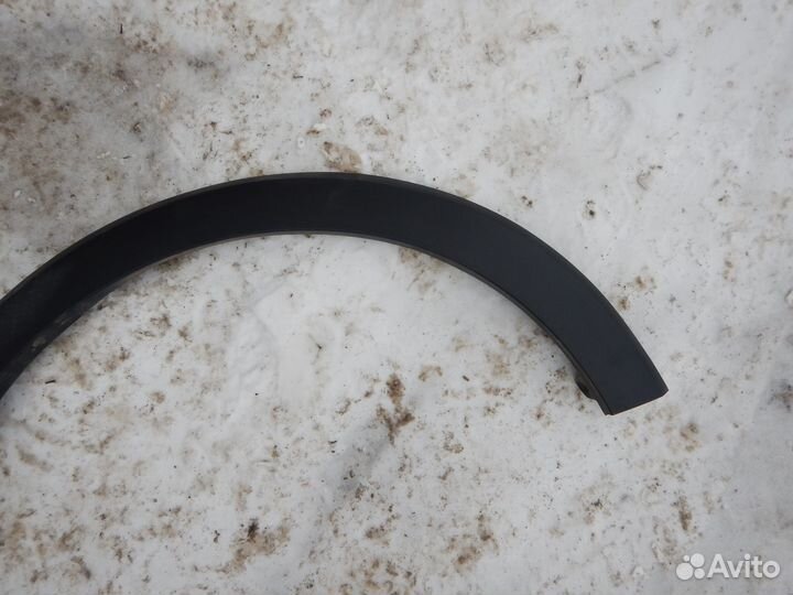 Накладка арки крыла передняя правая Renault Kaptur