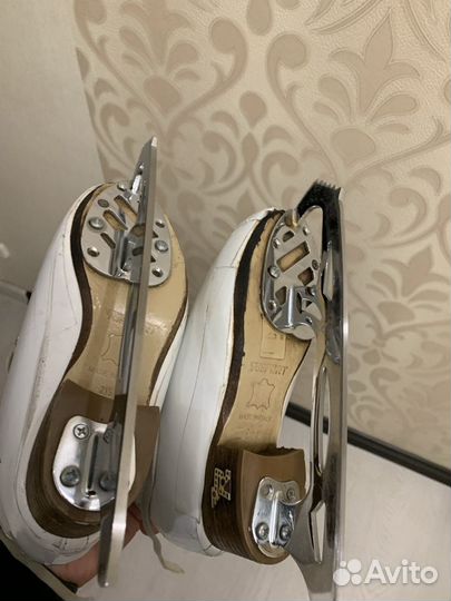 Коньки для фигурного катания профессиональные risp