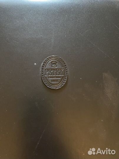 Дипломат Petek