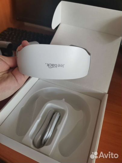 Электроимпульсный шейный массажёр