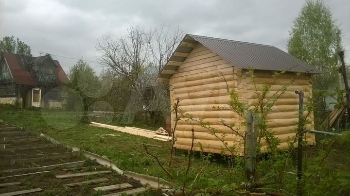Дача 20 м² на участке 3,7 сот.