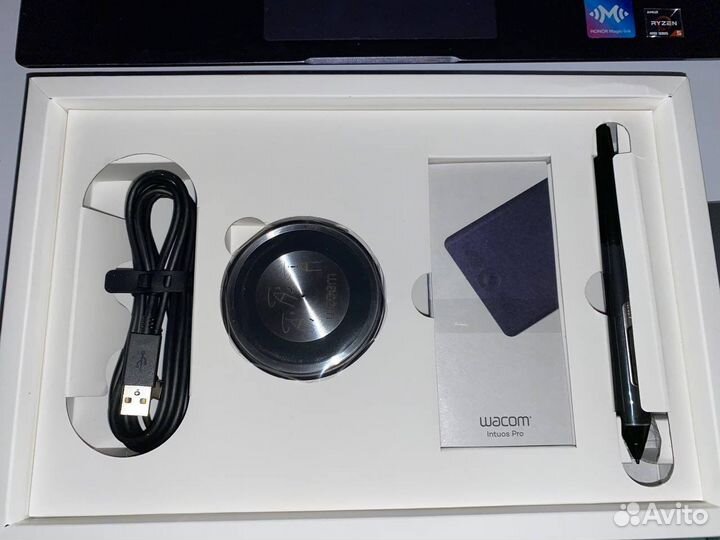 Графический планшет wacom intuos pro s