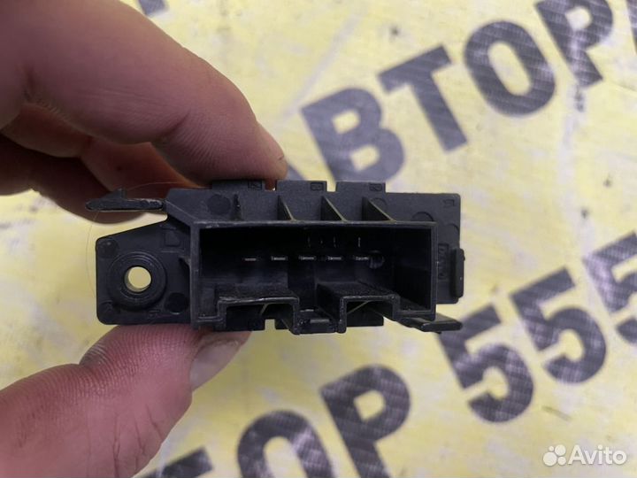 Резистор отопителя Citroen Berlingo B9