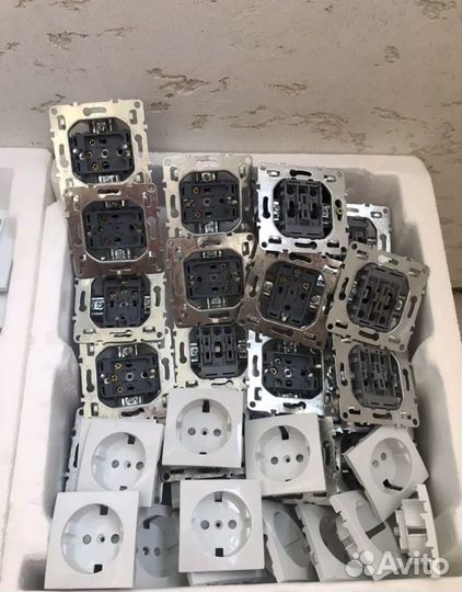 Розетки и выключатели EKF