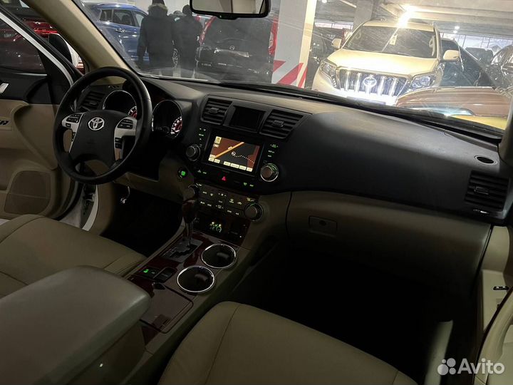Toyota Highlander 3.5 AT, 2011, 148 000 км