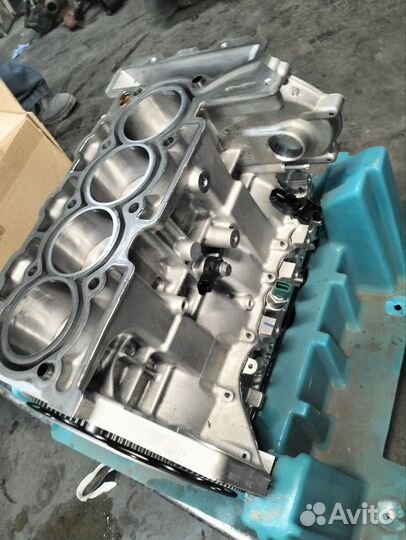 Блок цилиндров Пежо 3008 Ситроен С4 EP6fdtm