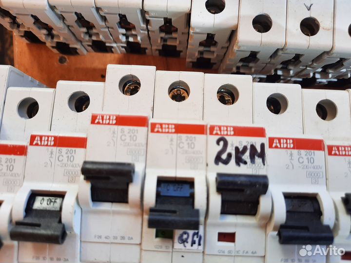 Автомат защиты ABB