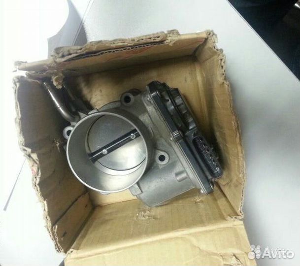 Свежая заслонка дроссельная Camry V50 Toyota 2.5