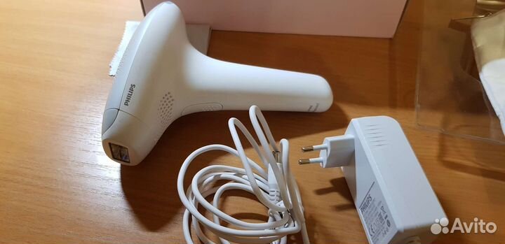 Фотоэпилятор Philips Lumea Advanced SC1995