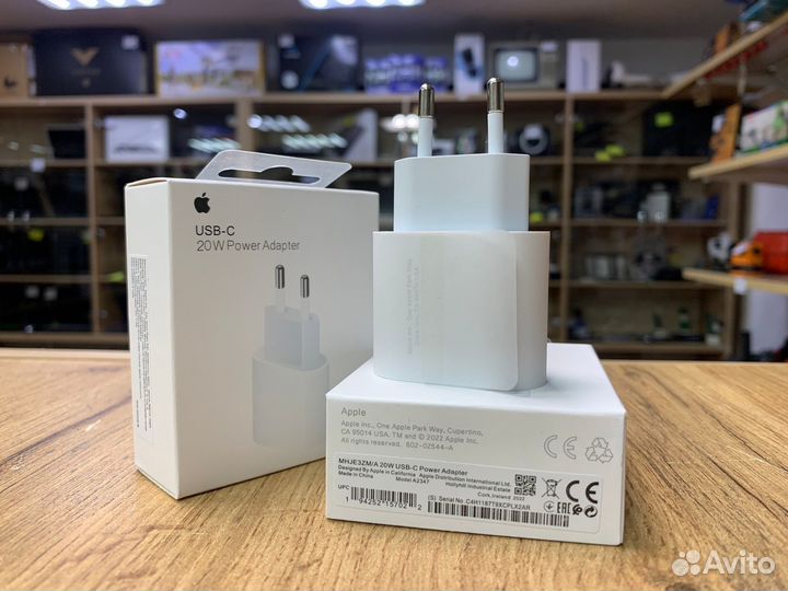 Блок зарядный Apple Type-C 20w