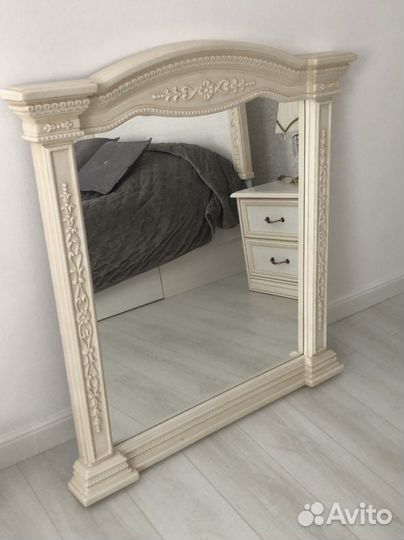 Зеркало навесное