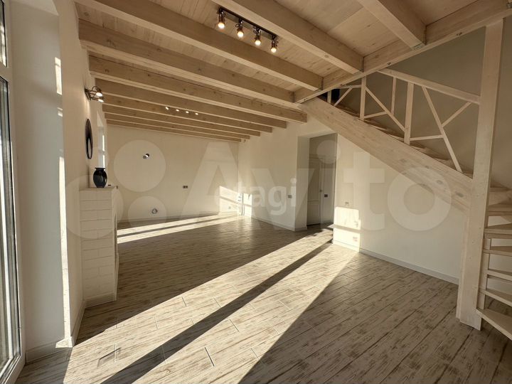 Дом 128 м² на участке 6 сот.