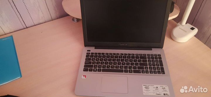 Ноутбук asus