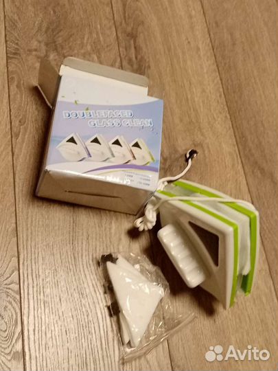 Магнитная щётка для мытья окон