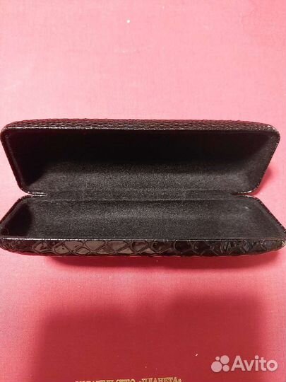 Футляр для очков