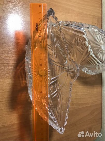Ваза для стола. Салатник. Конфетница. Хрусталь