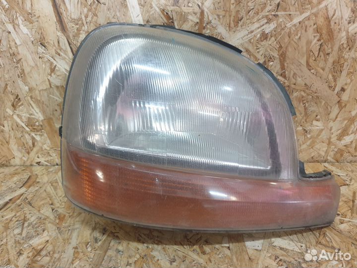 Фара правая Renault Kangoo 1997-2003