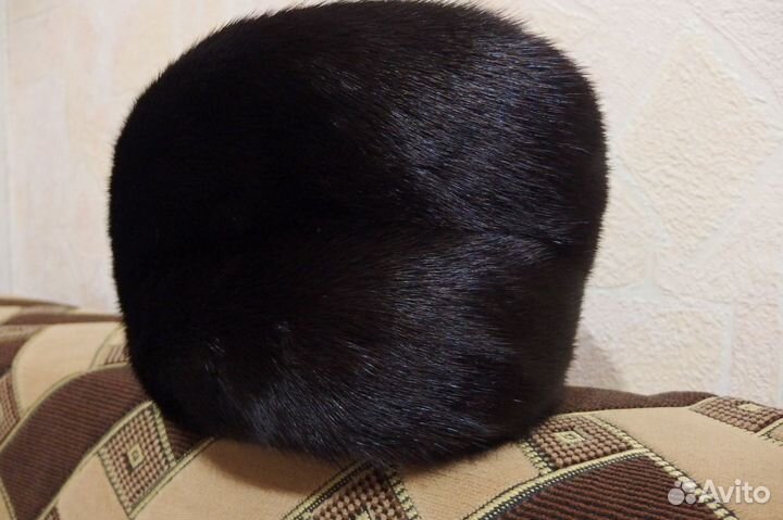 Шапка из канадской норки новая