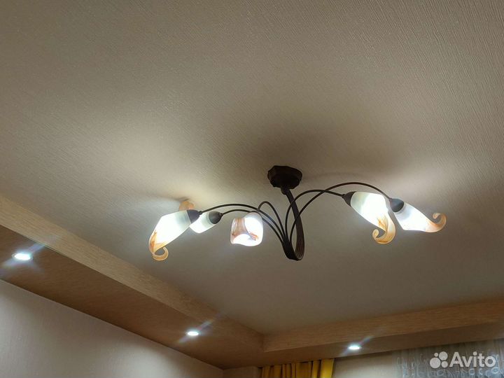 Люстра потолочная бу