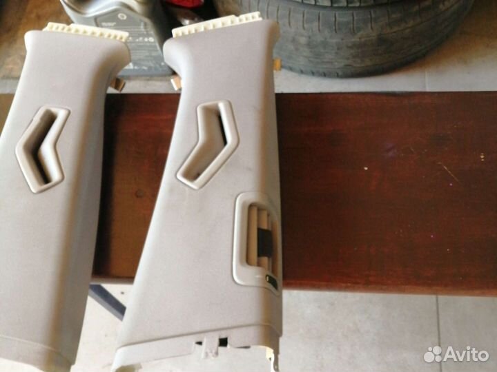 Накладка центральной стойки на Volvo XC70, S80 2