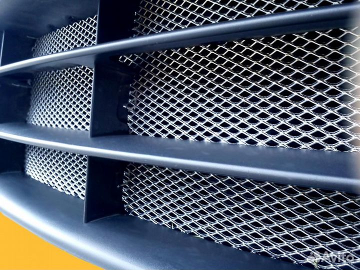 Защитная сетка в решетку радиатора. Установка