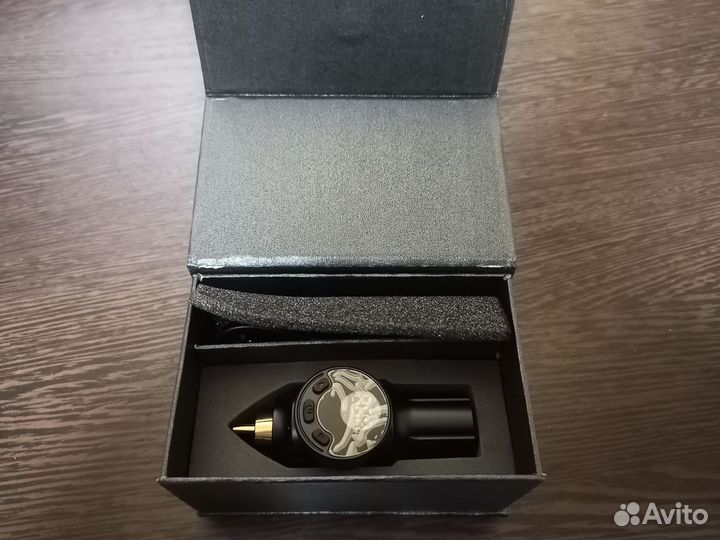 Беспроводной блок питания для тату машинки