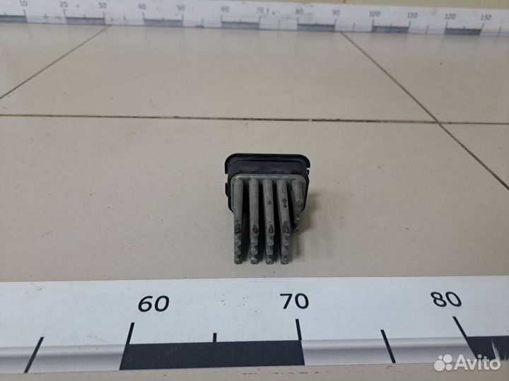 Резистор отопителя Opel Zafira B 2005-2012