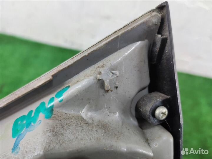 Фонарь задний внутренний левый Lexus RX400H 2007