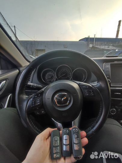 Смарт ключ Mazda с программированием в авто