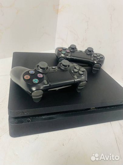 Sony Playstation 4 на 1 Тб