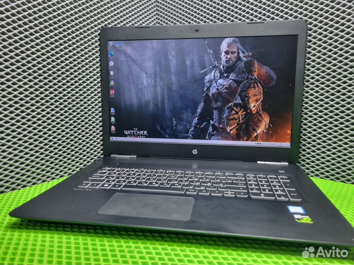 Ноутбук HP 17.3