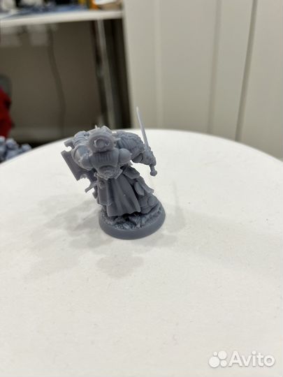 Warhammer 40000 primaris captain