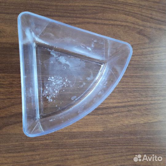 Менажница с крышкой (пластик)