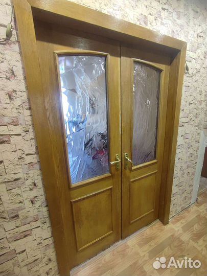 Двери двустворчатые бу