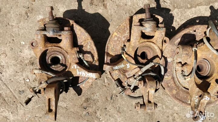 Поворотный кулак Tucson Sportage 2