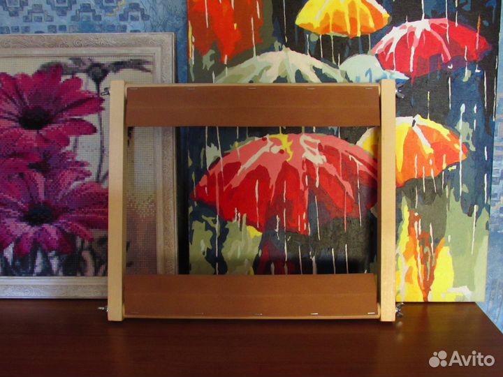 Продам гобеленовые пяльцы для вышивки