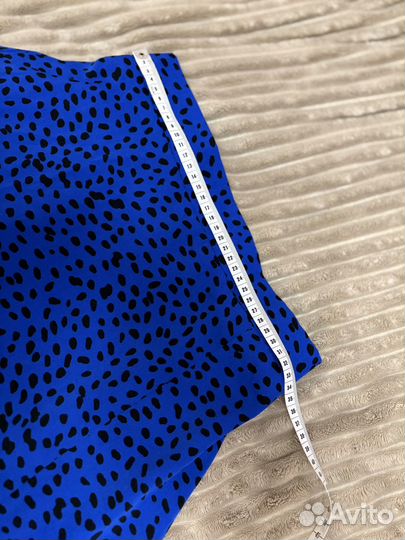 Юбка миди с разрезом