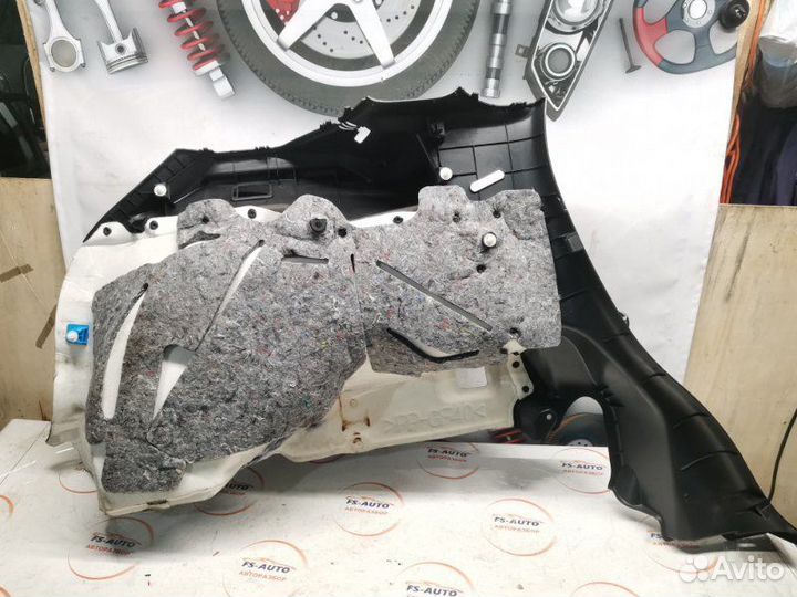 Пластик багажника задний правый Mitsubishi Asx 1.6