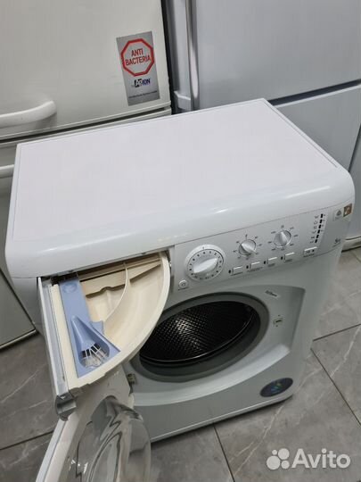 Стиральная машина Hotpoint Ariston arsl 105