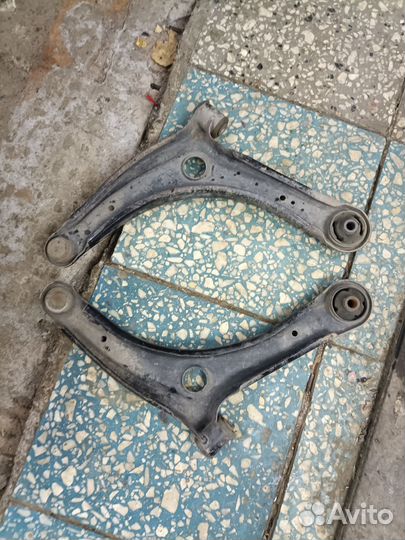 Рычаг передний Лансер 10