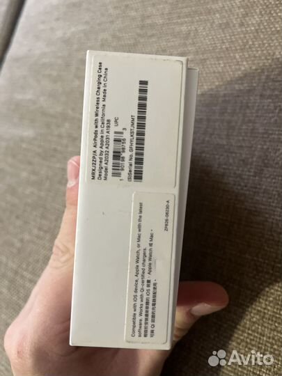 Airpods 2 2019 with wireless charging case