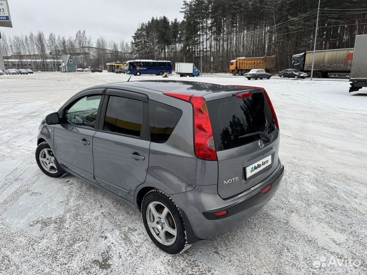 Nissan Note 1.6 AT, 2007, 262 150 км