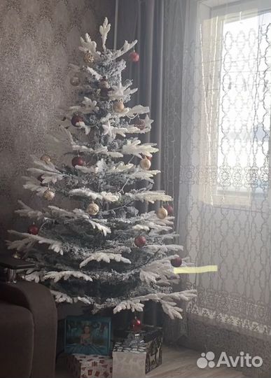 Елка искусственная заснеженная бу