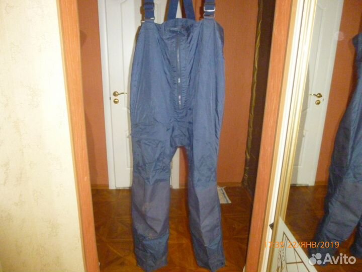 Непромокаемый костюм (сухач) для яхтсменов